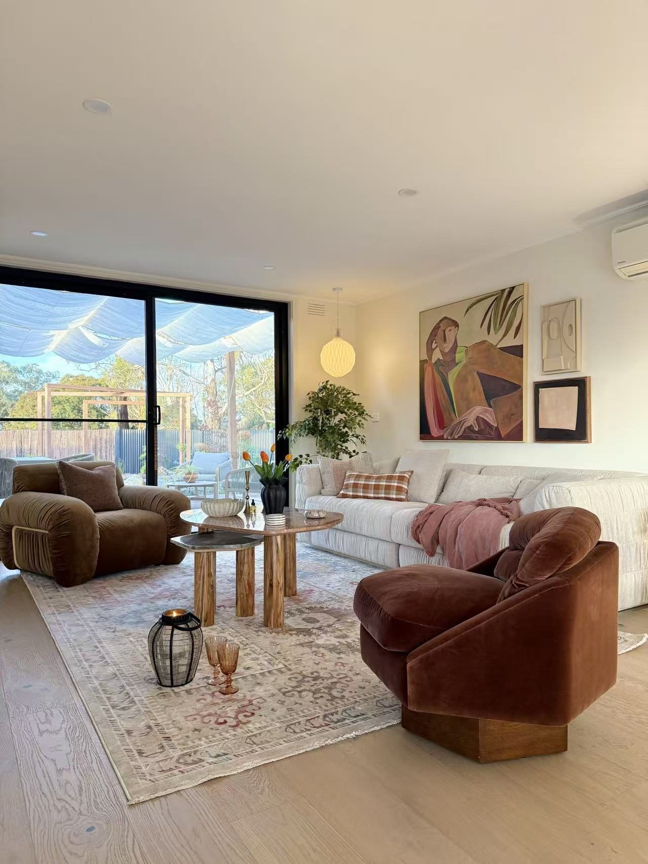 Finchwood House living room